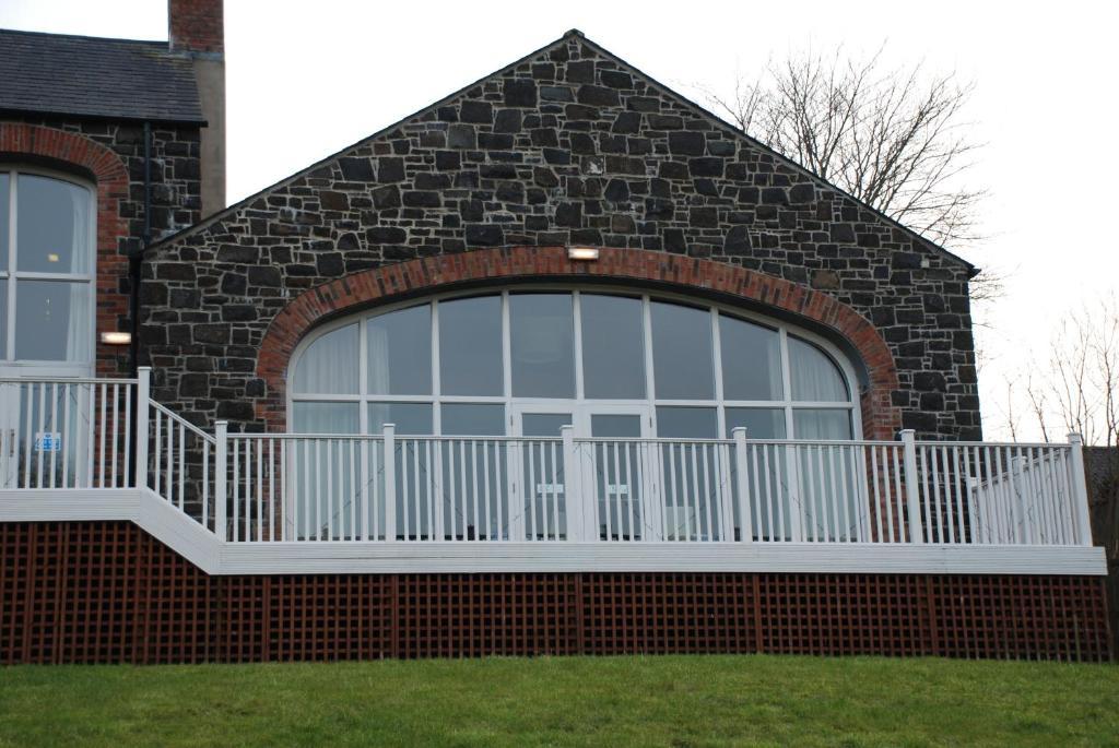 The Inn Castledawson Махерафелт Екстериор снимка